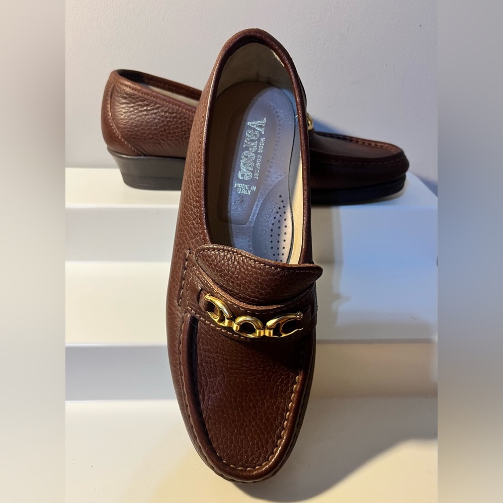 Barres Made in Italy Woman’s Light Brown Leather Shoes !